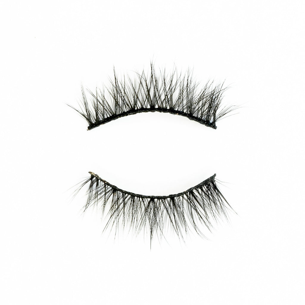 Vegan pre trimmed false lashes. 3/4 lash band. Fluffy soft flexible cotton lash band.